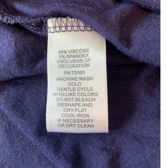 Cable & Gauge Embroidered Halter Top Navy White Keyhole Back Soft Sz M Stretchy - Picture 7 of 9